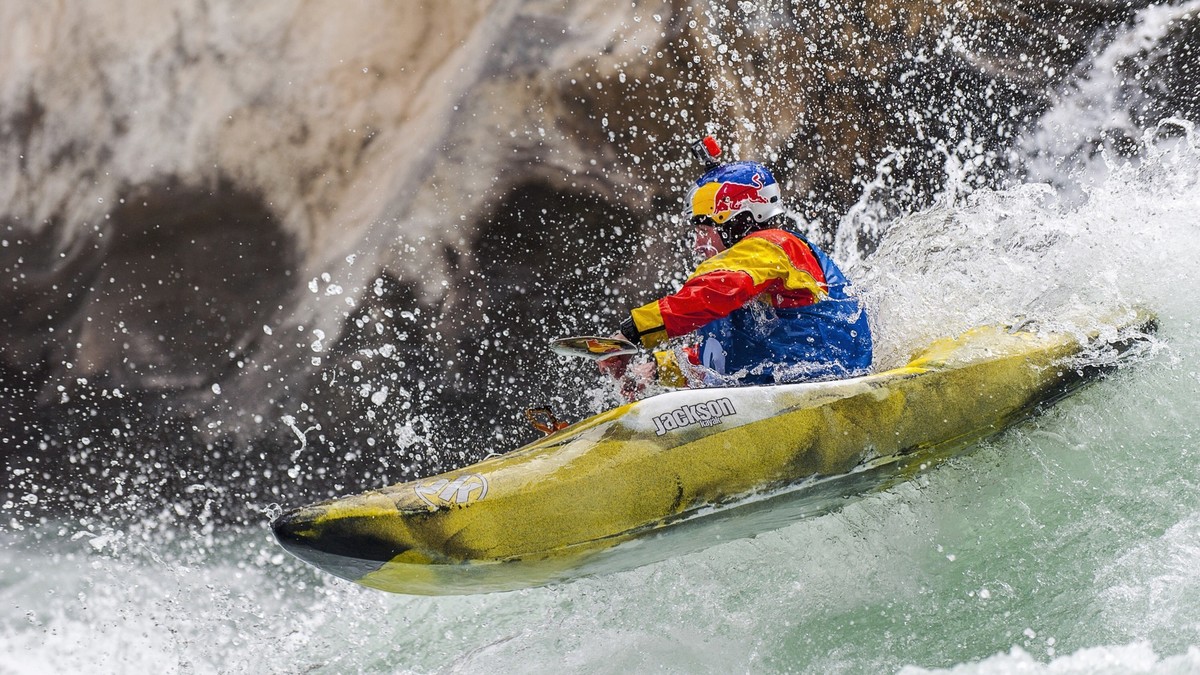 亚博-关于Rookie连续三场比赛得分超过回归赛场，公牛挑战极限！的信息